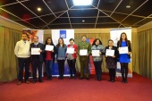 Las defensoras  junto a funcionarios de otros servicios tambi&eacute;n acreditados. 