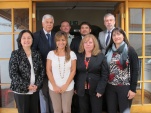 La Comisi&oacute;n Regional de Justicia de Valpara&iacute;so, en pleno. A la derecha, atr&aacute;s, el Defensor Regional, Eduardo Morales.
