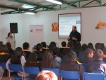 Una charla sobre la ley de responsabilidad adolescente ofrecieron profesionales de la Defensor&iacute;a Regional del Maule en un Colegio de Curic&oacute;.