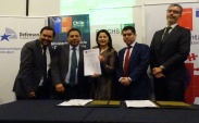 Las autoridades que firmaron el convenio de salud mental y justicia penal 
