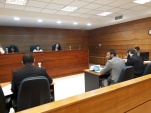 Defensores Luis Acu&ntilde;a y Humberto Serri en audiencia en la Corte de Apelaciones de Temuco