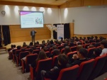 M&aacute;s de setenta  estudiantes de octavo b&aacute;sico del Colegio Saint John&rsquo;s participaron activamente de la charla 