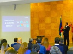 El Defensor Regional de Arica y Parinacota, Claudio G&aacute;lvez, durante el balance de gesti&oacute;n.