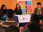 Jefe de Estudio (s), Patricia Lefever, en di&aacute;logo participativo junto a internas e internos de la c&aacute;rcel de Acha.