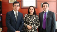 La Defensora Regional Loreto Flores junto visit&oacute; al juez presidente del tribunal de garant&iacute;a de Antofagasta, Marcelo Echeverr&iacute;a Cuevas.
