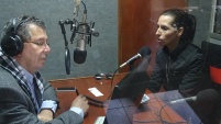 La psic&oacute;loga Golda Barrientos en entrevista de radio