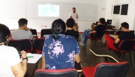 El jefe de Estudios de la Defensor&iacute;a Regional de Antofagasta,  Ignacio Barrientos en charla a periodistas