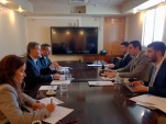 La reuni&oacute;n entre los representantes de la Defensor&iacute;a y la Comisi&oacute;n Interamericana se realiz&oacute; en el edificio de la Canciller&iacute;a.