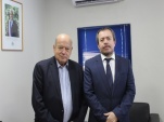 El DR junto al senador 